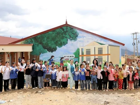 Sơn La: Học sinh Chiềng Ân đón nhà bán trú mới