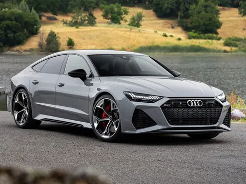 Top 10 xe hơi hạng sang cỡ trung tốt nhất năm 2025: Audi chiếm số đông