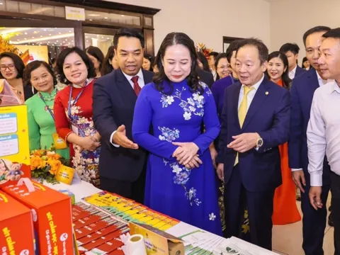 HANOISME đón nhận Huân chương Lao động hạng Nhất