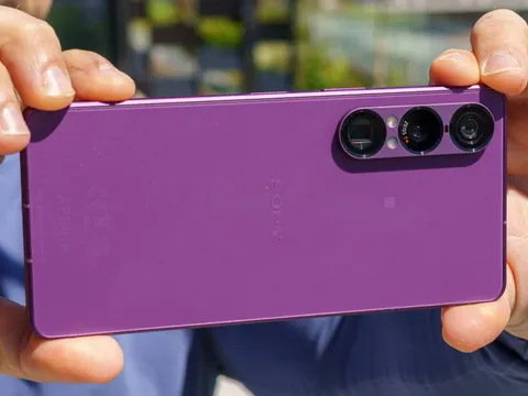 Sony Xperia 1 VII ra mắt: Nâng cấp toàn diện, giá hơn 43 triệu đồng, cạnh tranh iPhone 16 Pro Max, Samsung Galaxy S25 Ultra