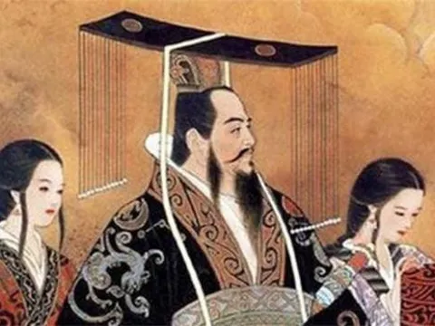 Tại sao Tần Thủy Hoàng là vị hoàng đế duy nhất thời cổ đại mặc áo long bào màu đen?