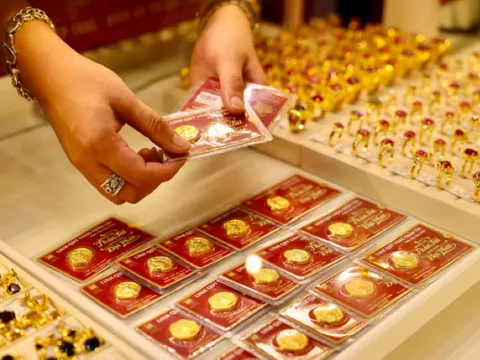 Giá vàng ngày 14/5: Vàng trong nước và thế giới cùng tăng mạnh trở lại