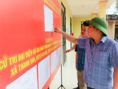 Nhiệm kỳ và mức phụ cấp của trưởng thôn, tổ trưởng tổ dân phố mới nhất năm 2025: Có gì thay đổi?