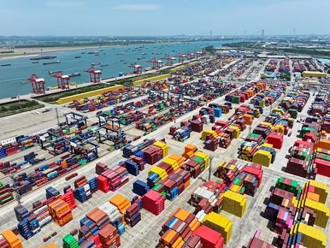 Lý do Trung Quốc cảnh báo Anh về thỏa thuận thương mại với Mỹ
