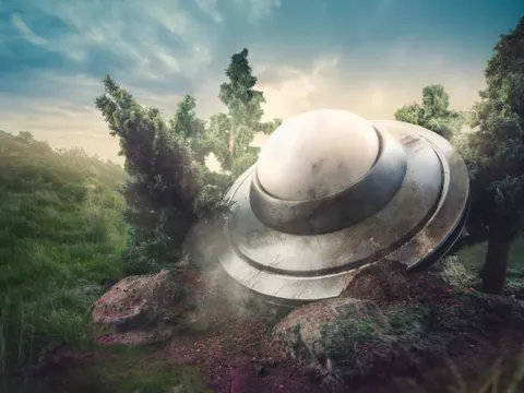 Luật sư Mỹ tuyên bố chính phủ đang giữ UFO cùng thi thể phi công ngoài hành tinh