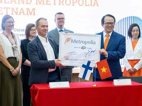 Triển khai mô hình giáo dục đại học ứng dụng chuẩn Phần Lan tại Việt Nam