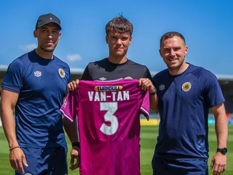 Cầu thủ Việt kiều 18 tuổi được vinh danh tại Anh: Cơ hội nào để khoác áo đội tuyển Việt Nam trong tương lai?