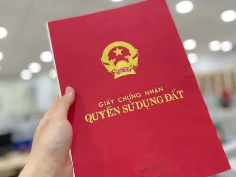 Cách sang tên nhà đất cho người thân vừa hợp pháp lại tiết kiệm tối đa chi phí