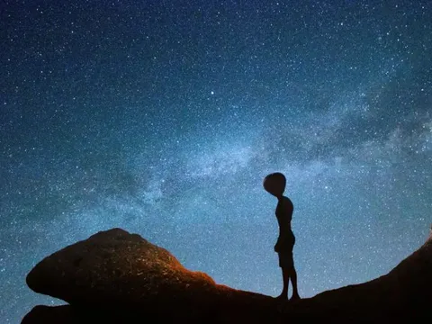 Người ngoài hành tinh có thể là có thật, nhưng Nessie và Bigfoot chỉ là huyền thoại