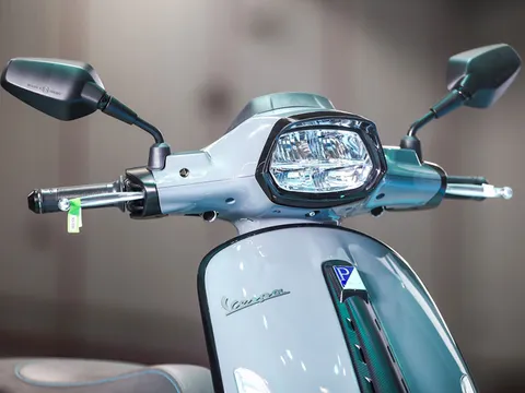 Chi tiết Vespa Sprint S 2025 vừa ra mắt tại Việt Nam, giá từ 88,2 triệu đồng, so kè với Honda SH