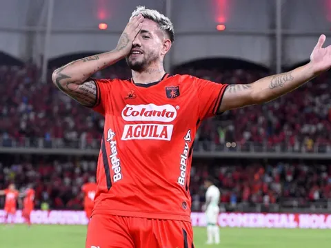 Malaysia chuẩn bị nhập tịch siêu tiền đạo Argentina để đấu với ĐT Việt Nam