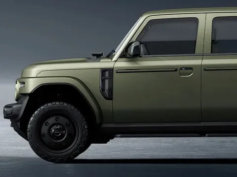 SUV địa hình thiết kế đậm chất cổ điển, công suất 190 mã lực, giá ‘hạt dẻ’