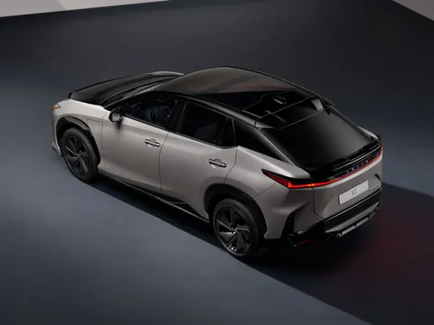 Lexus giới thiệu SUV công suất 408 mã lực, giá khởi điểm gần 1,2 tỷ đồng