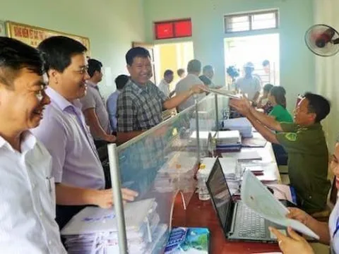 Chưa đầy 2 tháng tới, hàng nghìn người sẽ được hưởng 5 chế độ có lợi đặc biệt này, ai cũng cần biết