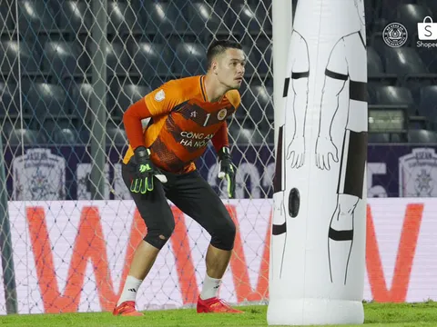 Công an Hà Nội để thua trước Buriram, thủ môn Nguyễn Filip bất ngờ lên tiếng khiến fan xúc động