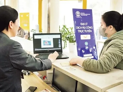 Thủ tướng: 100% thủ tục với doanh nghiệp phải thực hiện online