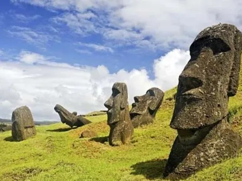 Bí ẩn nghìn năm trên Đảo Phục Sinh: Hơn 1.000 tượng đá khổng lồ vẫn chưa rõ nguồn gốc