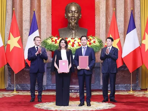 Việt Nam và Pháp hợp tác chuyển giao công nghệ sản xuất vaccine
