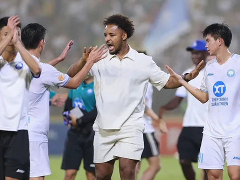 Xuân Son báo tin cực vui cho HLV Kim Sang-sik: Sẵn sàng tái xuất ĐT Việt Nam vào tháng 9