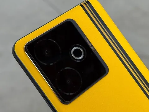 Smartphone gaming chip Dimensity 8400-MAX, RAM 12 GB, pin 7.000mAh, IP69, giá gần 11 triệu đồng 