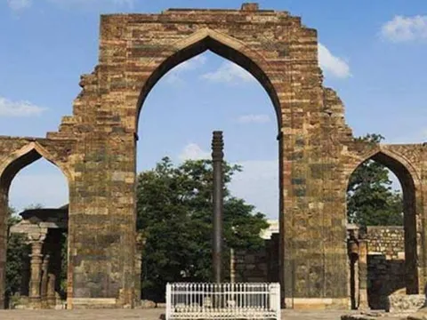 Bí ẩn trụ sắt 1.600 năm tuổi không gỉ: Kỳ tích từ công nghệ “lỗi thời”?