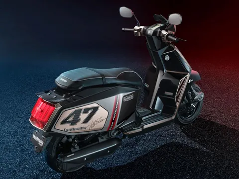 Siêu phẩm xe tay ga giới hạn 999 triệu, giá gần 134 triệu đồng, so kè cùng Honda SH 350i