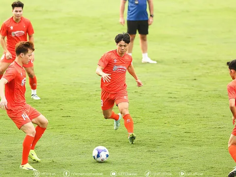 Công Phượng và loạt sao ĐT Việt Nam đồng loạt dính chấn thương trước trận gặp Malaysia
