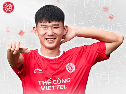 HLV Kim Sang-sik trao đặc quyền cho “báu vật” HAGL, sao Việt Kiều đối mặt thử thách lớn