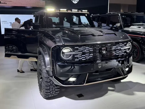 SUV địa hình siêu hầm hố, công suất 275 mã lực, giá gần 2,9 tỷ đồng