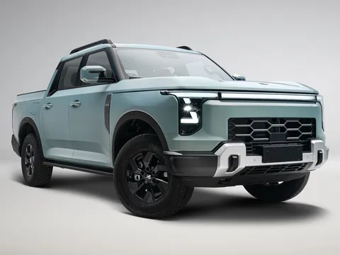 Nissan giới thiệu xe bán tải công suất 435 mã lực, tiêu thụ 1,9 lít xăng/100km, giá từ 567 triệu đồng