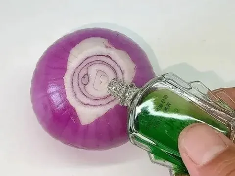 Đuổi muỗi hiệu quả bằng hành tây và dầu gió: Mẹo đơn giản, an toàn cho cả gia đình