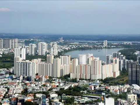 'Đòn bẩy' thể chế cho bất động sản
