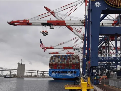 Bất định và chuyển đổi: Hành trình mới của kinh tế toàn cầu 
