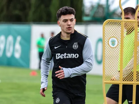 Al-Hilal phá kỷ lục mua Bruno Fernandes, Man United nhắm học trò cũ của Ruben Amorim thay thế