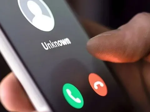 Cảnh báo chiêu trò 'nhá máy 3 giây rồi tắt' của những đối tượng lừa đảo