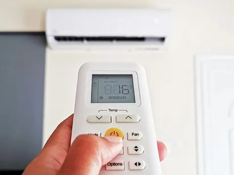 Cảnh báo 2 sai lầm khi tắt điều hòa: Vừa tốn tiền điện, vừa rút ngắn tuổi thọ máy mà ai cũng mắc phải