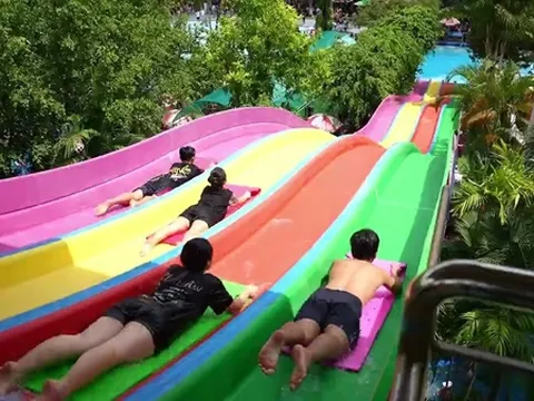 Đầm Sen Water Park ưu đãi lớn dịp hè