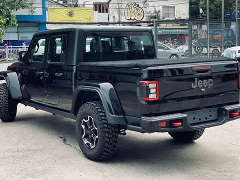 Bảng giá xe Jeep tháng 6/2025: Đắt nhất 6,988 tỷ đồng