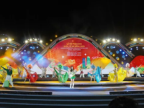 Tổng duyệt chương trình nghệ thuật đêm thứ hai lễ hội pháo hoa quốc tế Đà Nẵng