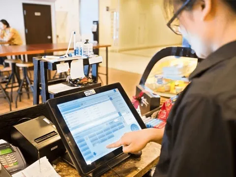 Đưa tiểu thương vào hệ thống thuế số: Cần lộ trình và hỗ trợ cụ thể