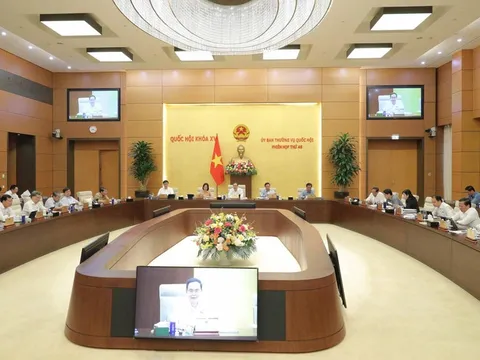 Cấm ép buộc học thêm dưới mọi hình thức