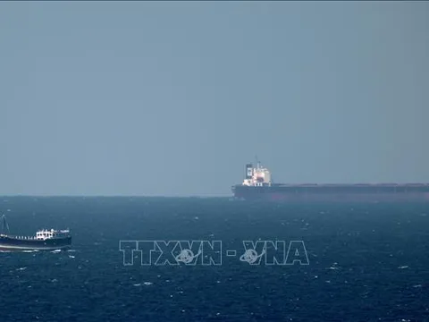 Căng thẳng Israel - Iran có thể ảnh hưởng đến khoảng 20 triệu thùng dầu thô/ngày
