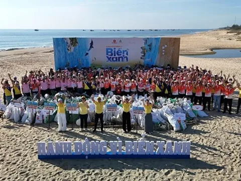 Gần 10.000 cán bộ, nhân viên Vingroup và cộng tác viên làm sạch bờ biển 28 tỉnh thành