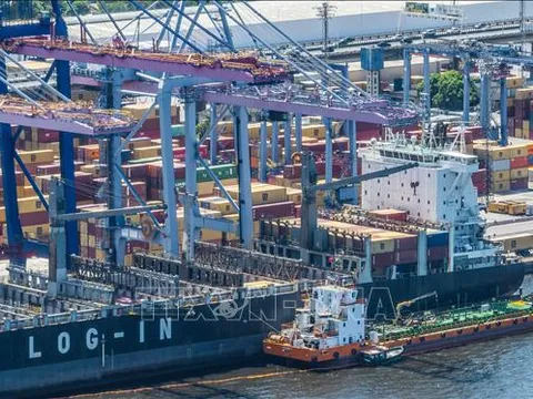 Ba lực đẩy âm thầm thay đổi kinh tế thế giới
