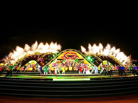 Nhà hát Trưng Vương tạo dấu ấn tại đêm thi thứ 4 DIFF 2025