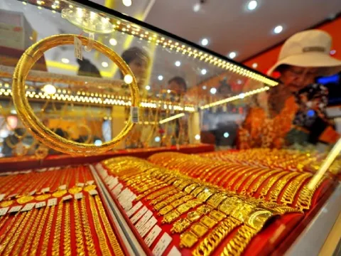 VCCI: Không nên 'lồng giấy phép' trong quản lý kinh doanh vàng