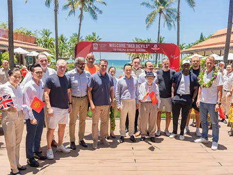 Furama Resort Đà Nẵng gây ấn tượng cho các huyền thoại MU bằng ứng dụng AI