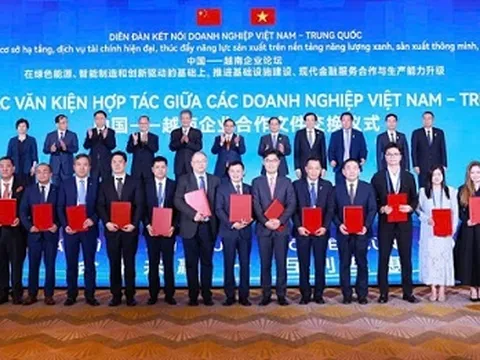 Huawei và EVN hợp tác phát triển hạ tầng năng lượng bền vững 