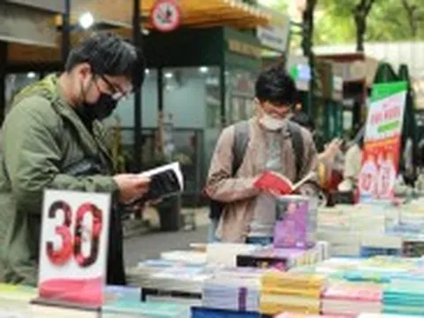 Đường sách TP Hồ Chí Minh: Giữ vững giá trị văn hóa trong guồng quay tiêu dùng mới
