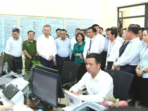 Thúc đẩy Chính phủ số, ưu tiên số hóa và quy trình chuẩn hóa đồng bộ dữ liệu